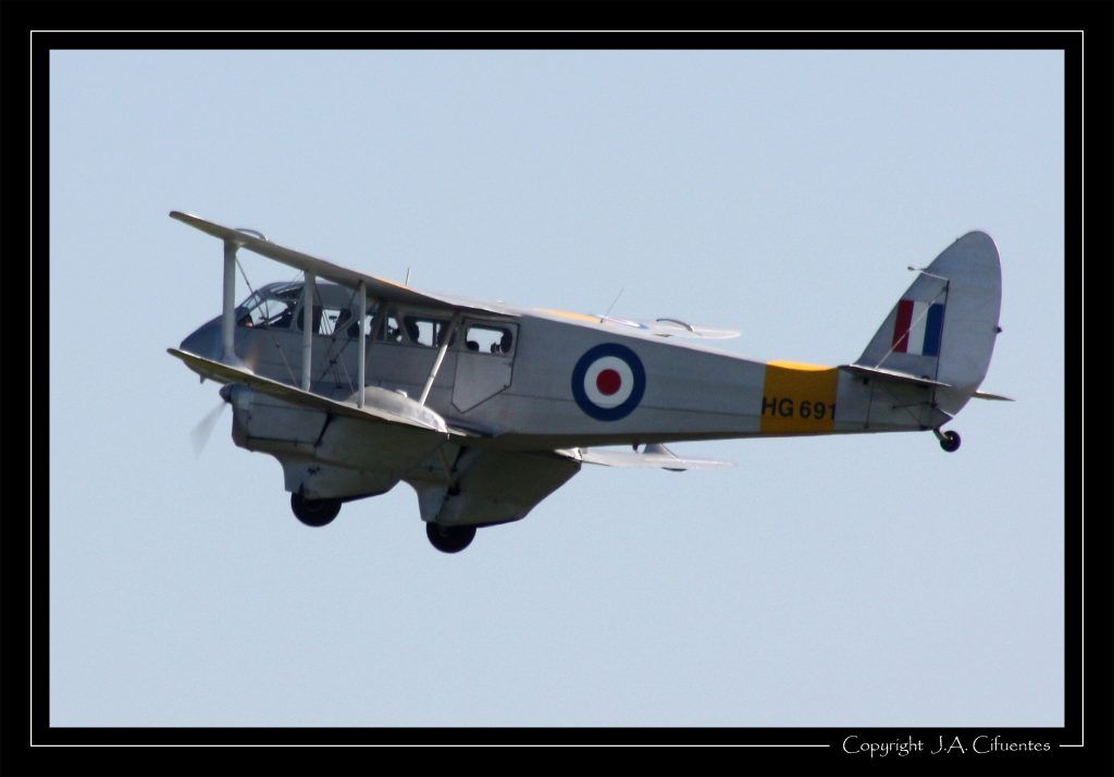 De Havilland DH.89A Dragon Rapide (HG691)