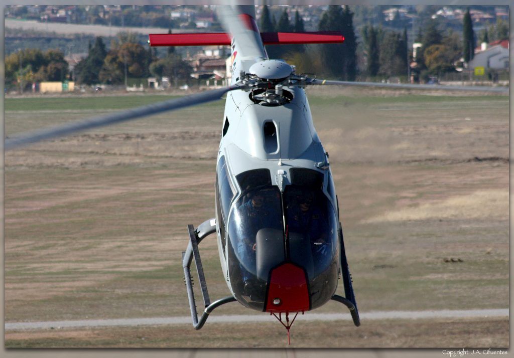 Eurocopter EC 120B "Colibrí" de la Patrulla ASPA.