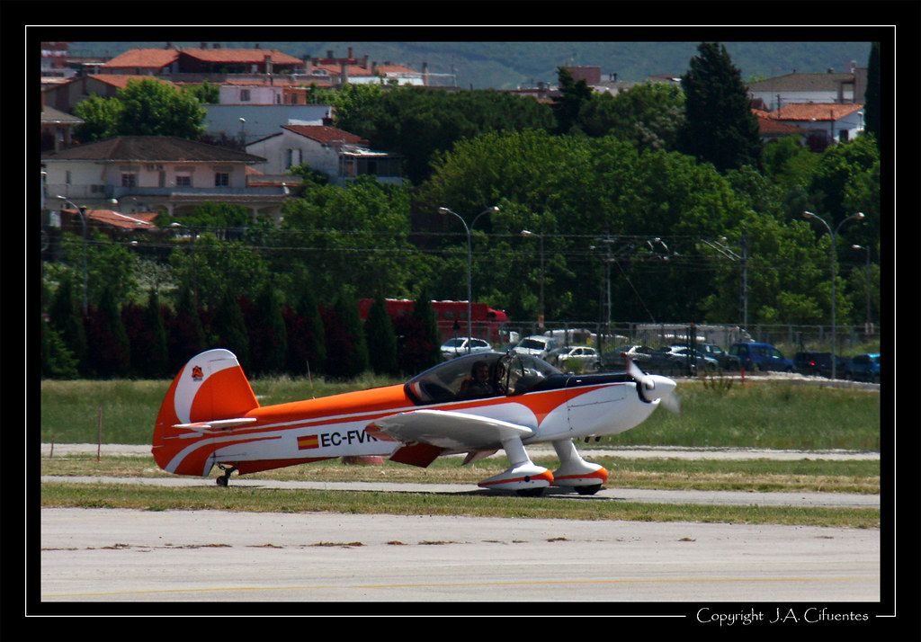 CAP-10B (EC-FVK) del Aeroclub Barcelona-Sabadell.