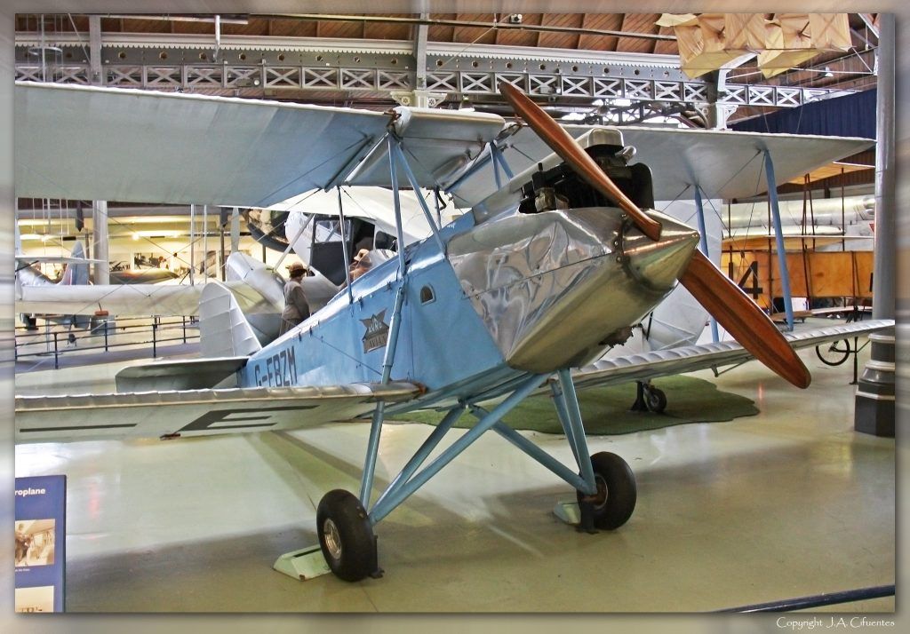 Avro Avian IIIA "G-EBZM".