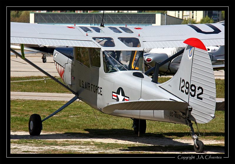 Cessna L-19 "Bird Dog".