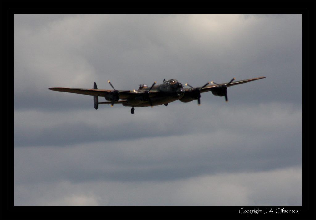 Avro 683 Lancaster.