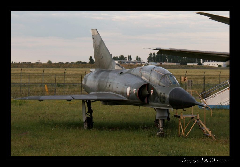 DASSAULT "Mirage" III B.