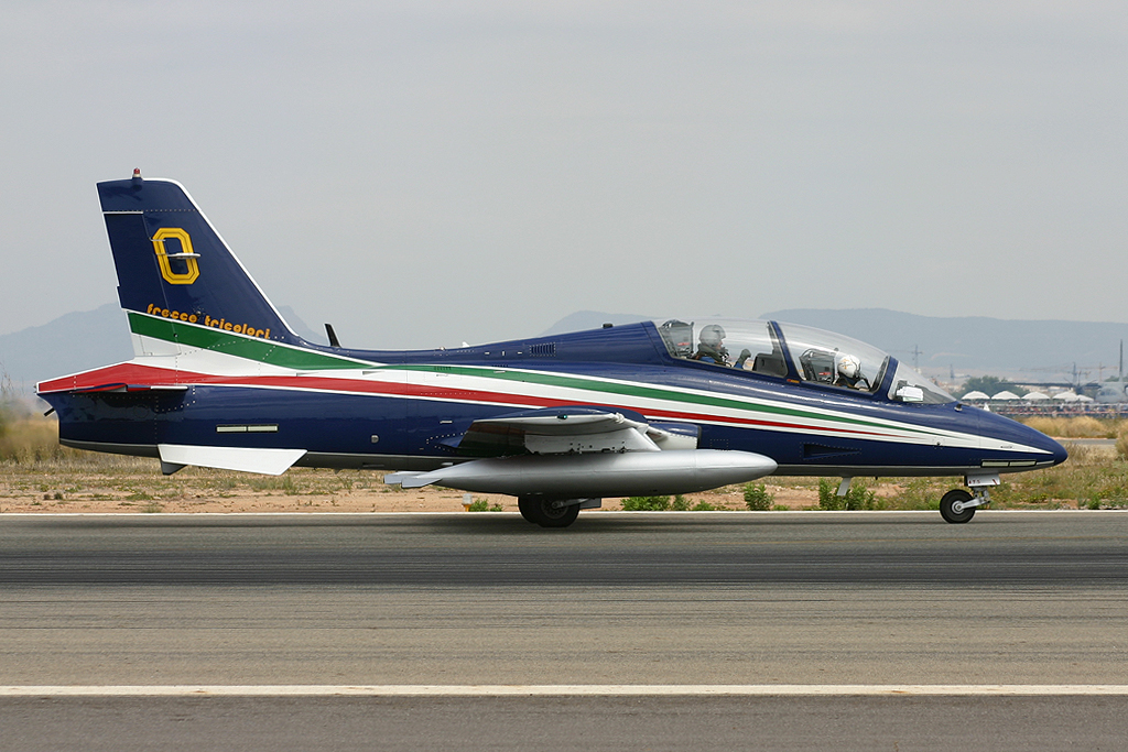 Aermachi MB.339PAN de los Frecce Tricolori de la Fuerza Aérea Italiana.