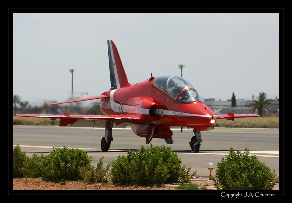 British Aerospace Hawk de los "Red Arrows" de la Royal Air Force.