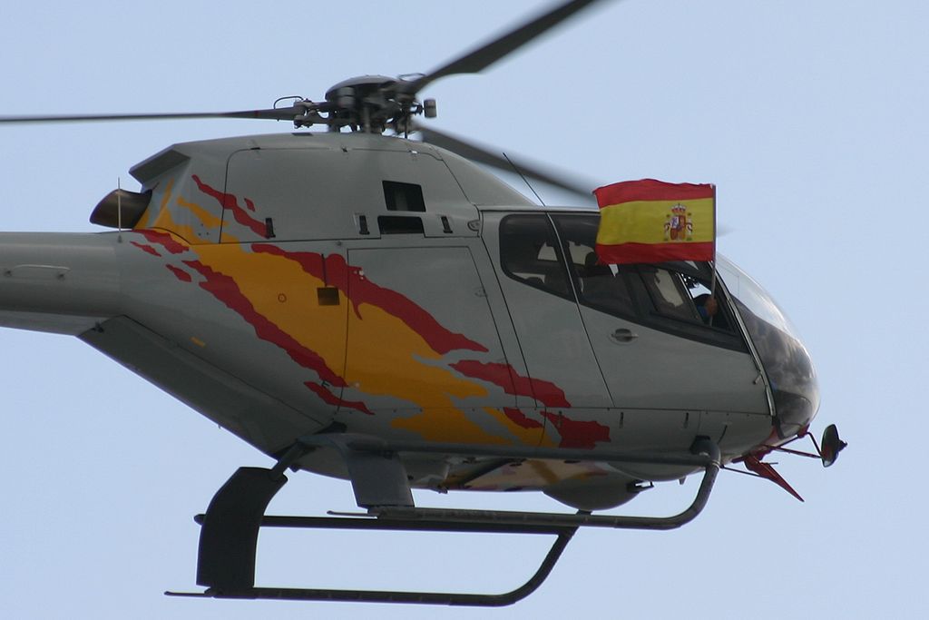 Eurocopter EC120-B Colibri de la Patrulla Aspa del Ejercito del Aire.