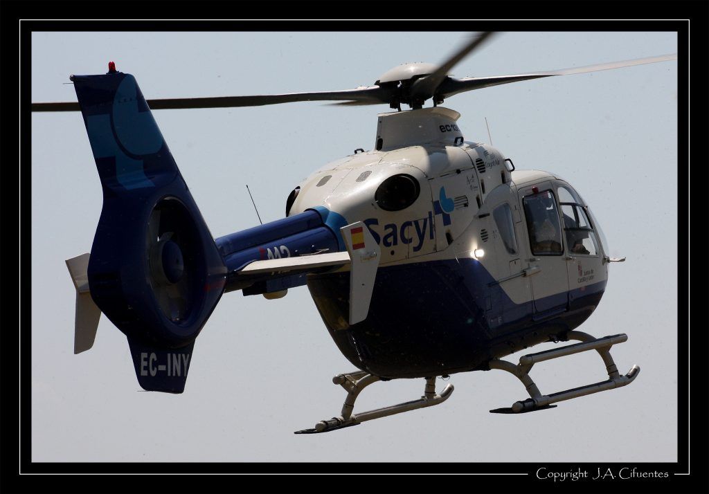 Eurocopter EC-135T2 de (EC-INY) de Coyot Air operado para el Servicio de Salud de Castilla y León.