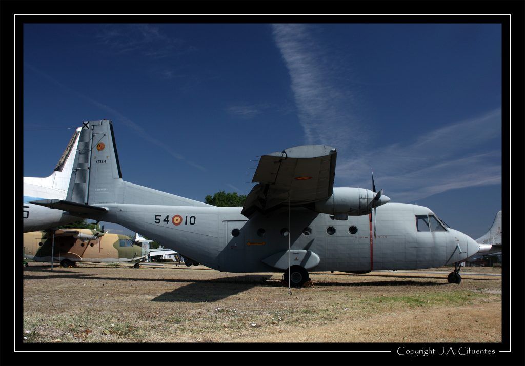 CASA C-212 "Aviocar"