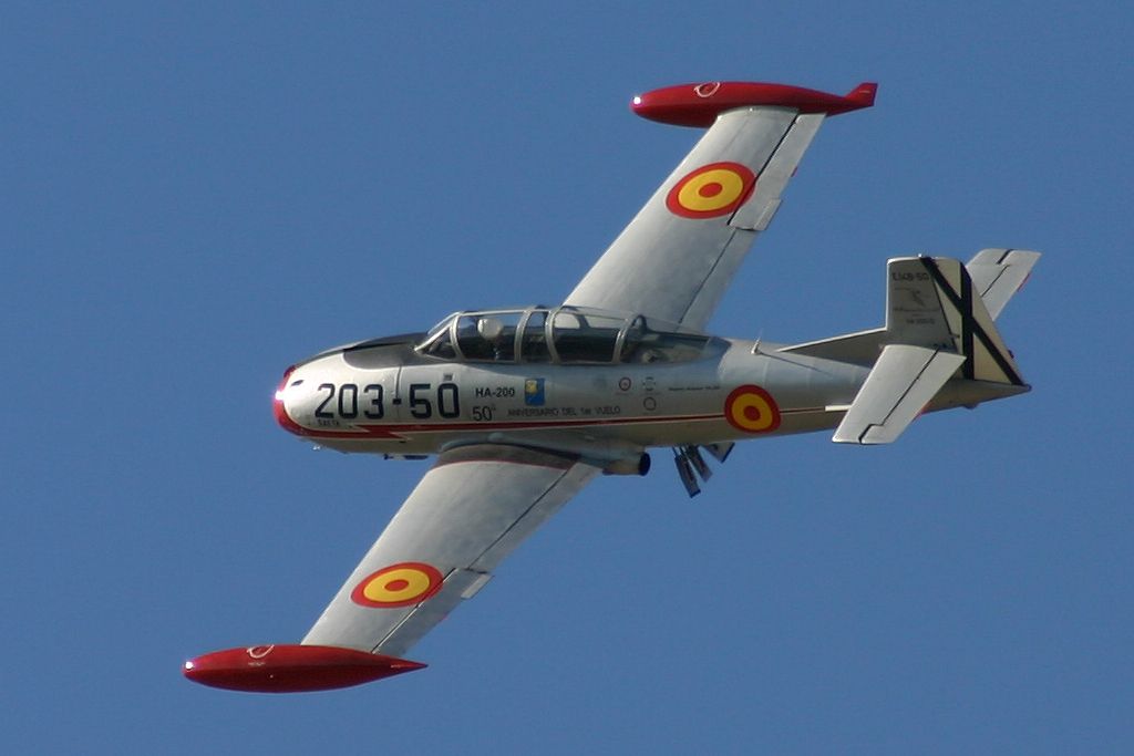 Hispano Aviación HA-200-D Saeta (EC-DXR).