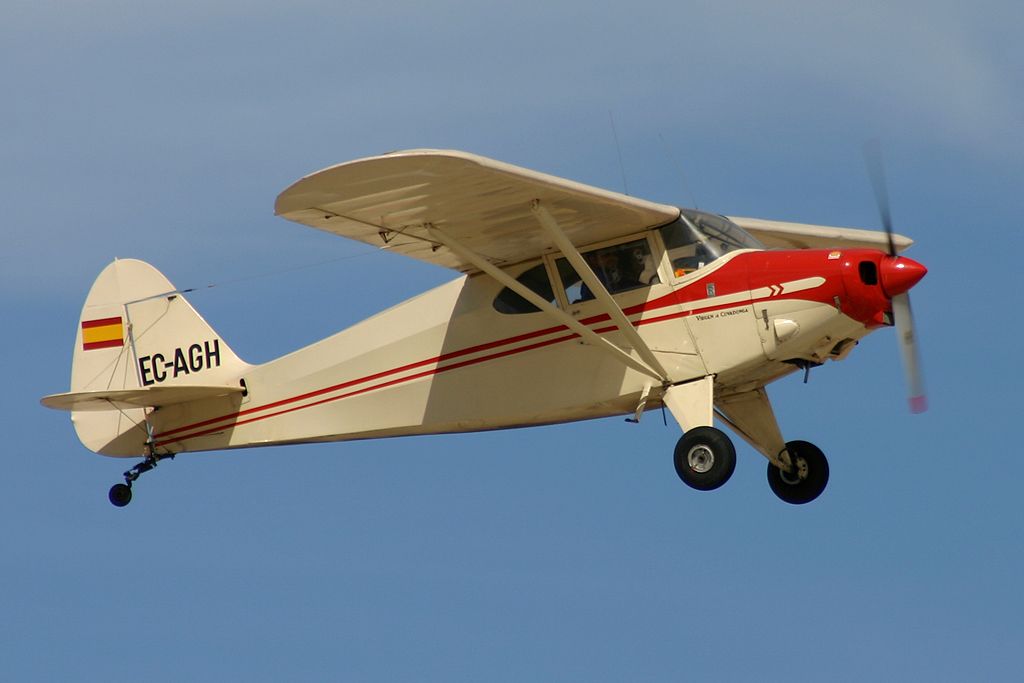 Piper PA-20 Pacer (EC-AGH).