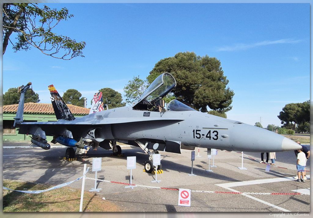 McDonnell Douglas C.15-43, EF-18 Hornet del Ala 15 del Ejército del Aire.
