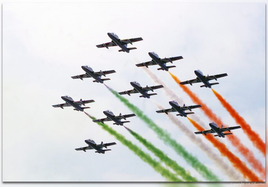 Aermachi MB.339PAN de los «Frecce Tricolori» de la Aeronautica Militare.