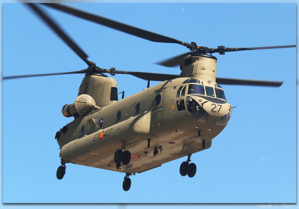 HT.17-27A / ET-427. Boeing CH-47F Chinook del Batallón de Helicópteros de Transporte V (BHELTRA-V).