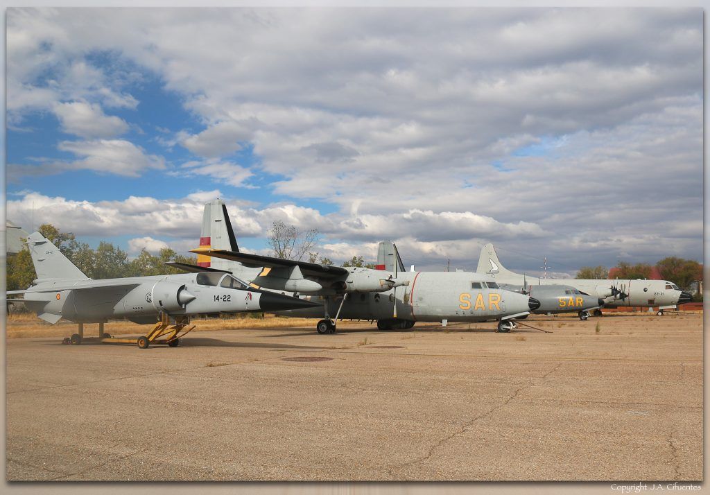 Aviones preservados: Mirage F-1, dos Fokker F-27 Maritime y Lockheed P-3 Orión.