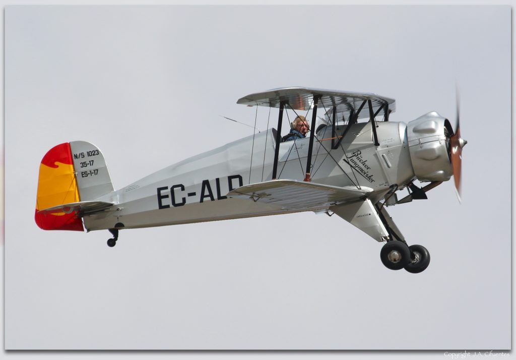 Bücker Bü-133 Jungmeister (EC-ALP).