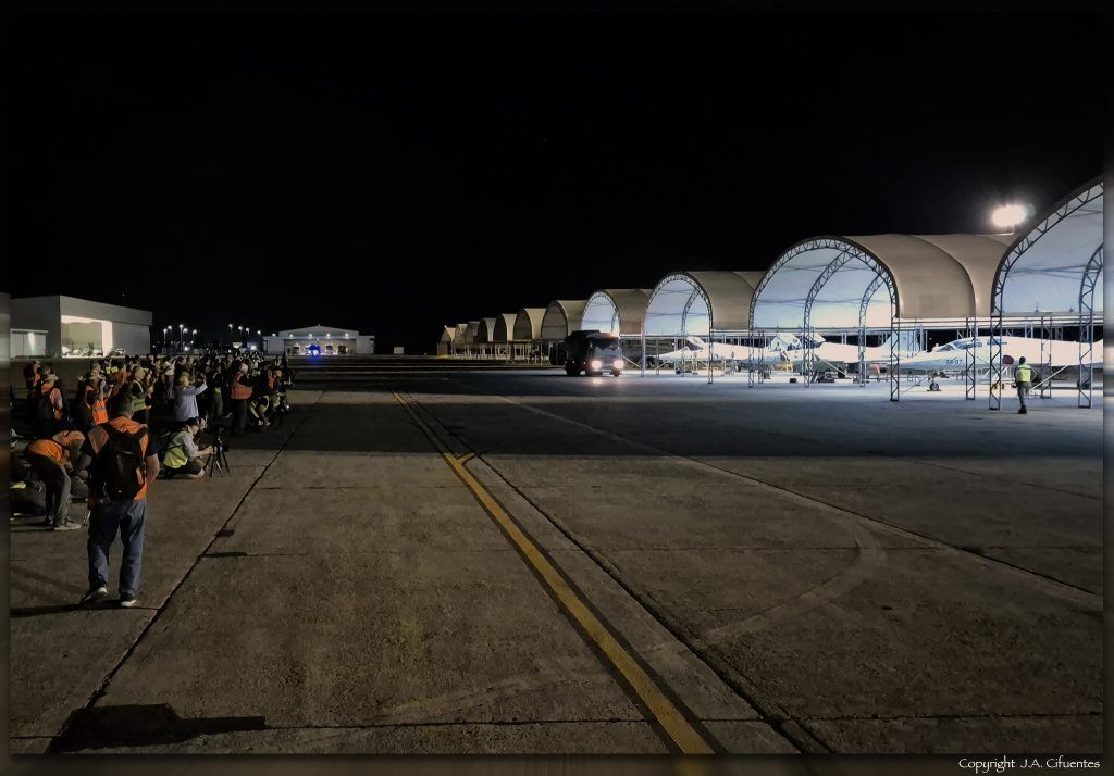 Spotters en la Base Aérea de Talavera la Real.