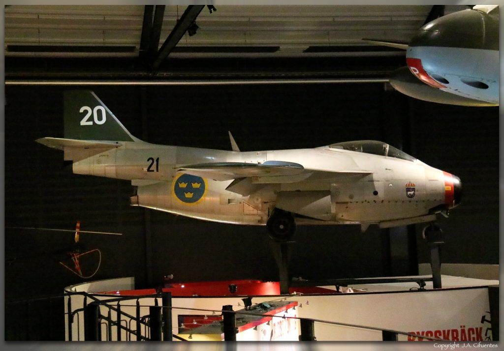Saab 29 Tunnan - J 29F.